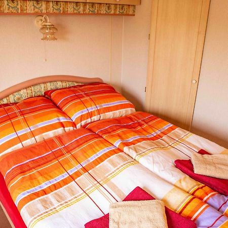 Mobilheimy Camp Dlouha Mile Hotel Rozmital pod Tremsinem Bagian luar foto