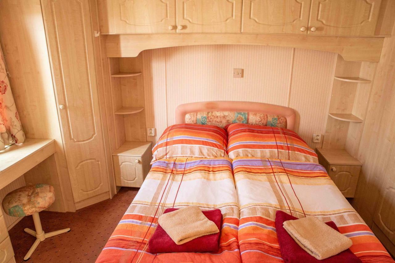 Mobilheimy Camp Dlouha Mile Hotel Rozmital pod Tremsinem Bagian luar foto